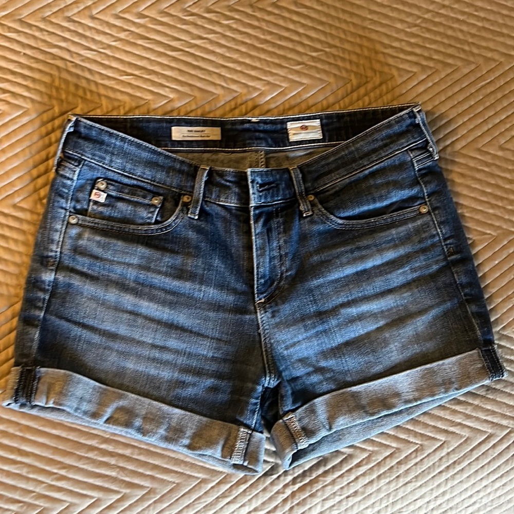 Like New. AG. Hailey Ex-Boyfriend roll-up denim short. Size 26.